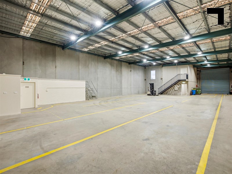 14 Stirling Crescent, Surrey Hills