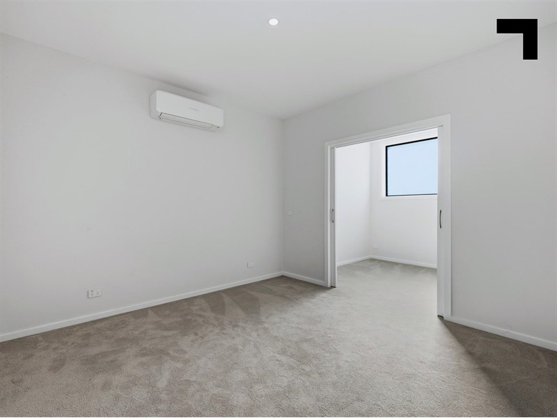 2/144 Argus Street, Cheltenham