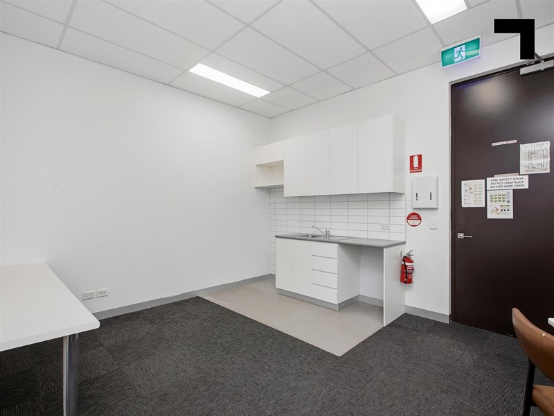 Ground Floor/206 Buckley Street, Essendon