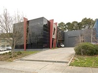 11 Redland Drive, Mitcham