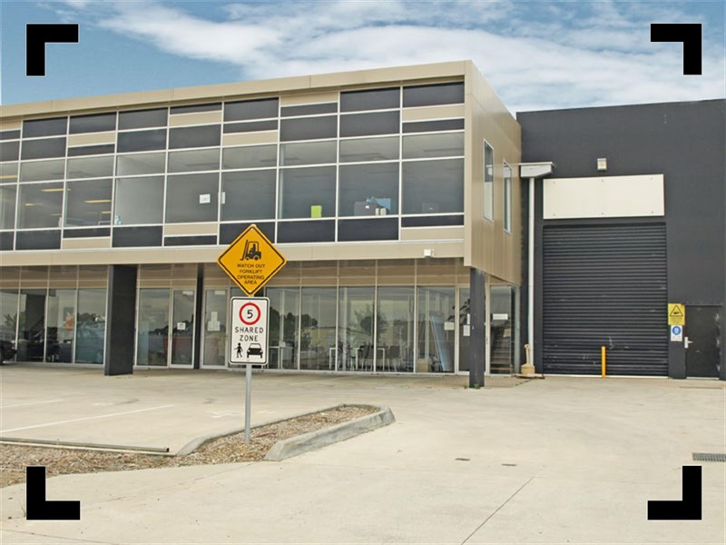 18 Corporate Boulevard, Bayswater