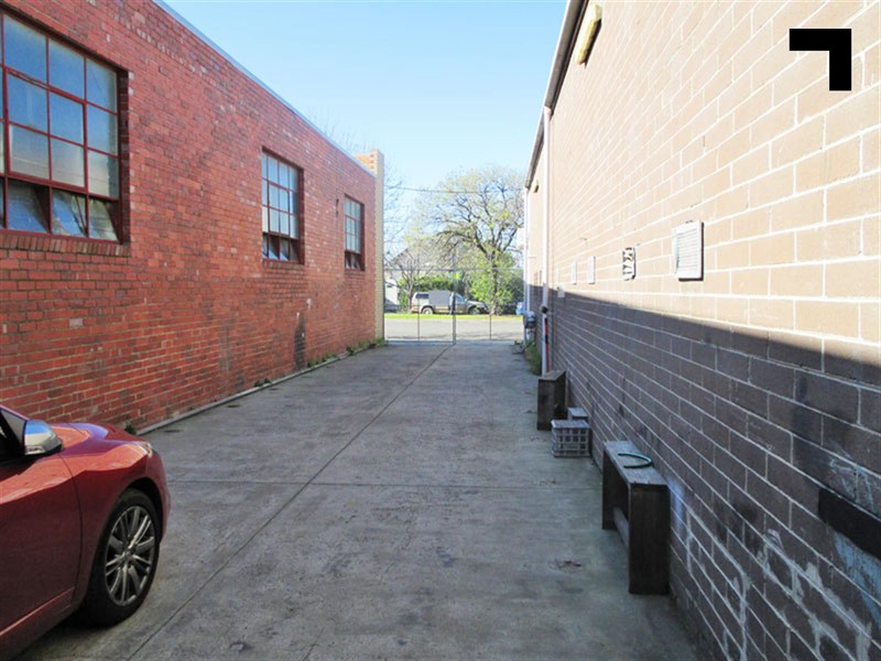 152 Cowper Street, Footscray