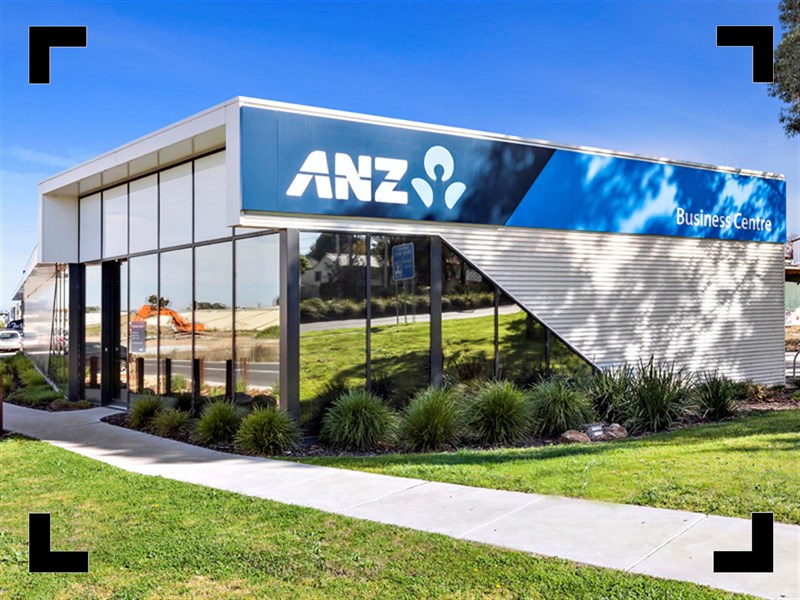 2 Corporate Boulevard, Bayswater