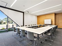 2 Corporate Boulevard, Bayswater